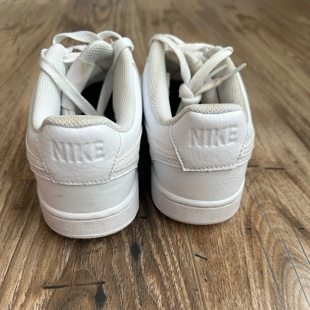 Nike Women’s Court Vision Low White Sneakers Sleek Design - Picture 5 of 8